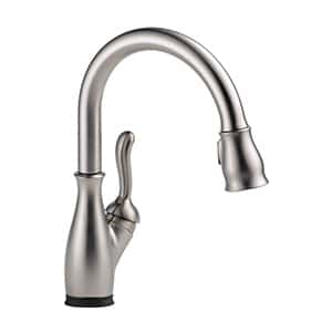 Delta touchless kitchen faucet